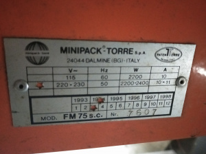 Minipack-Torre FM-75 (Италия) термоусадочный стол
