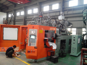 выдувная машина, для производства полых изделий из термопластичных материалов, Тайвань, 2015 гв