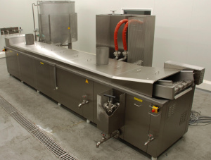 Автоматическая конвейерная фритюрница Gernal для мясных полуфабрикатов