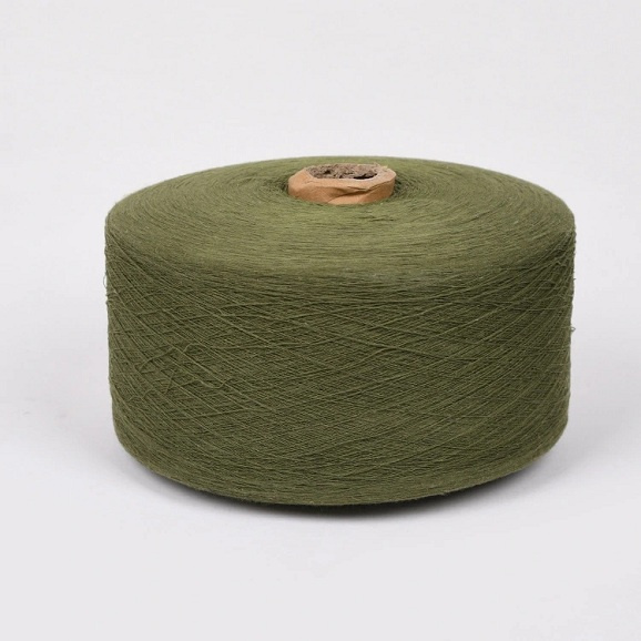пряжа смесовая хлопчатобумажная для ткачества ne7s Армейский Зеленый