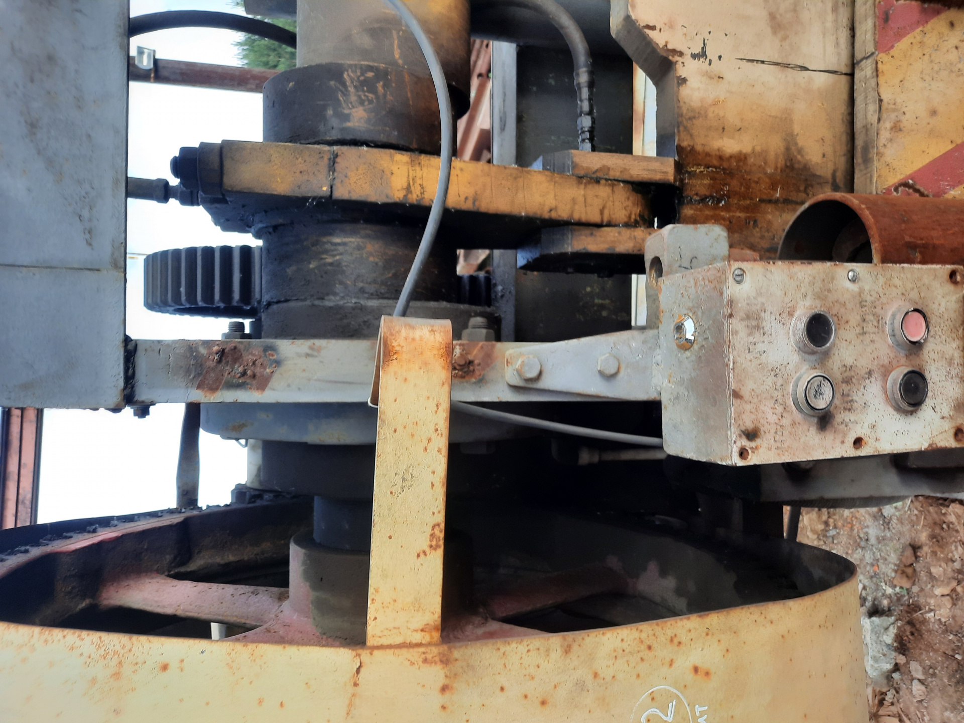 Гильотина для рубки листов металлических купить Б/У в Екатеринбурге по ...