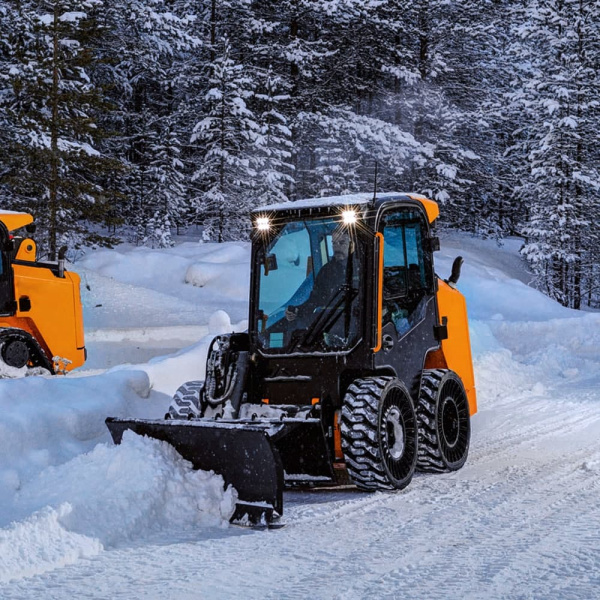 Снежный отвал на мини-погрузчики New Holland (Нью Холланд) L218