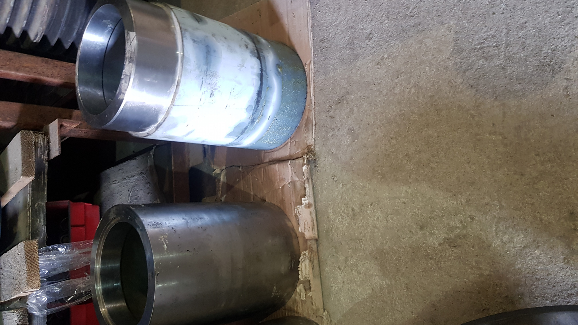 Защитная втулка вала САМ076С21 варман очень много запчастей распродажа ...