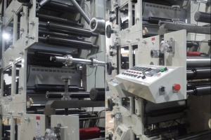 6-ти цветная флексографическая печатная машина ZBS-320