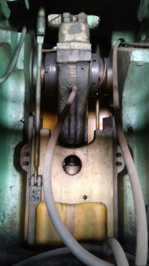 Пресс кривошипный КД2128К 63 тн 89 г.в. нет эл двигателя и электрики