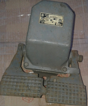 Выключатель ножной НВ-702АУ2