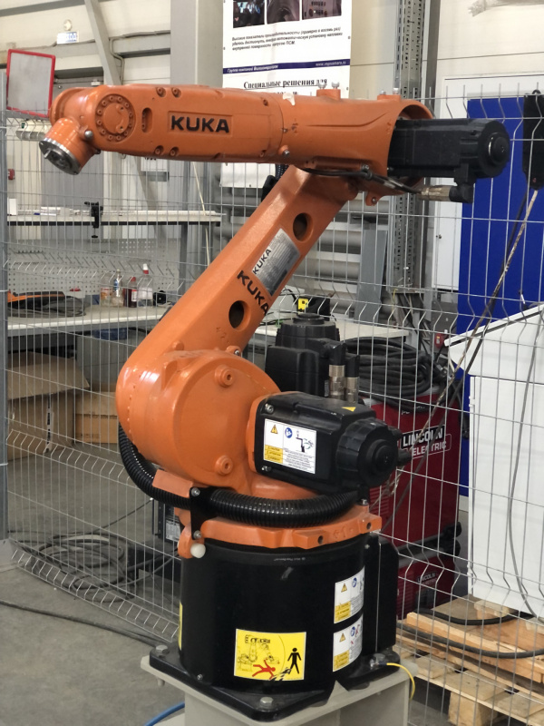 Промышленный робот KR10 R1420