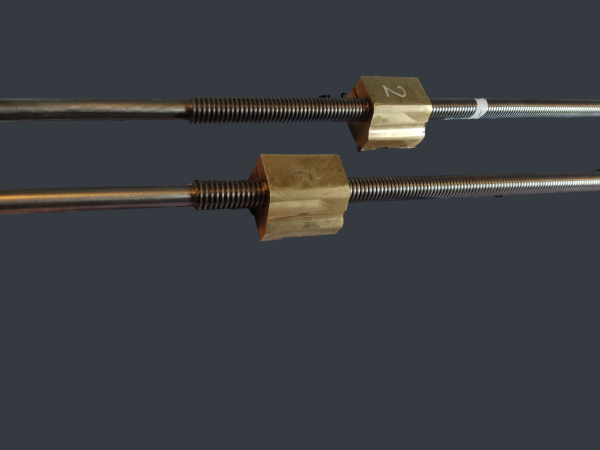 Винт с гайкой поперечной подачи для импортного оборудования