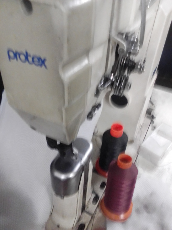 Промышленная колонковая швейная машина Protex 8820