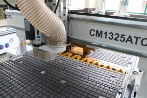 Фрезерный станок с чпу автоматическая смена инструмента WINGSPAN CM1325ATC-L12 (МС-ГРУП)