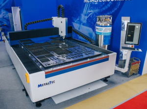 Оптоволоконный лазерный станок для резки металла MetalTec 1530 S (2000W)