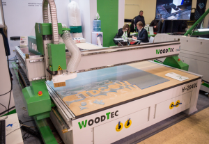 Фрезерно-гравировальный станок с ЧПУ WoodTec H 2040L
