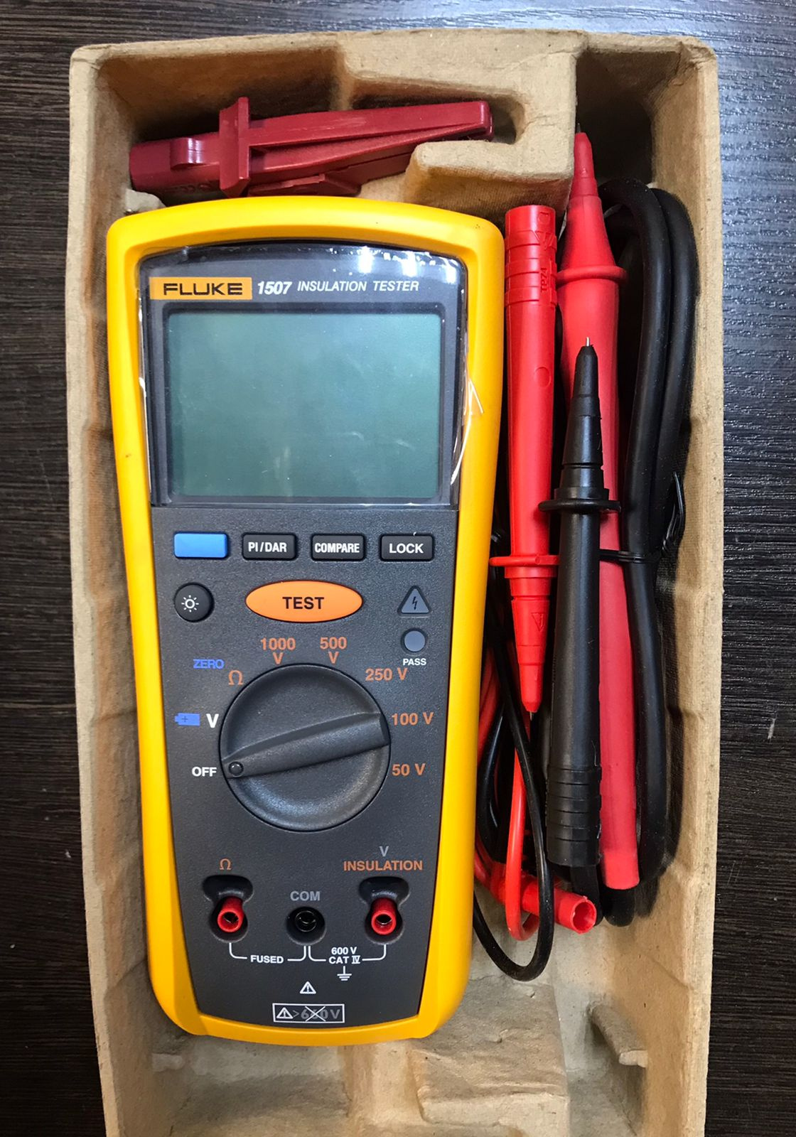 Мегаомметр цифровой Fluke 1507 купить Б/У в Екатеринбурге по цене 39 ...