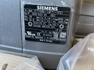 Серводвигатель SIEMENS