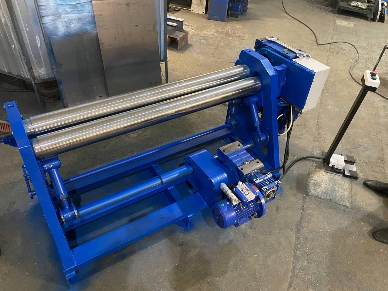 листогиб трехвалковый механический cy70-15/1,2m. станкодом челябинск отзывы. показать предприятие станкодом. двухпарный вальцовый станок. Isitan вальцы.