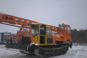 Бурильно-сваебойная машина БМ-831