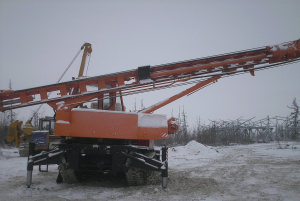 Бурильно-сваебойная машина БМ-831