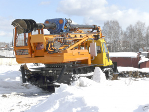 Бурильно-крановая машина БКМ-2032