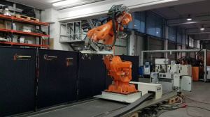 Робот промышленный ABB (швеция) на треке-6000мм
