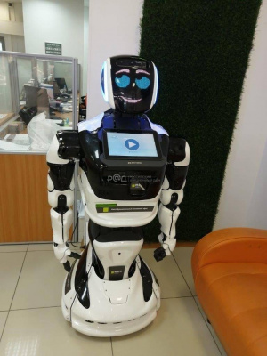 Робот-промоутер Promobot