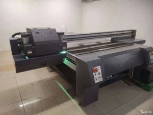 Промышленный принтер ультрафиолетовый уф Docan m10