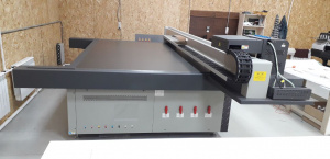 Ультрафиолетовый планшетный принтер Docan H3000