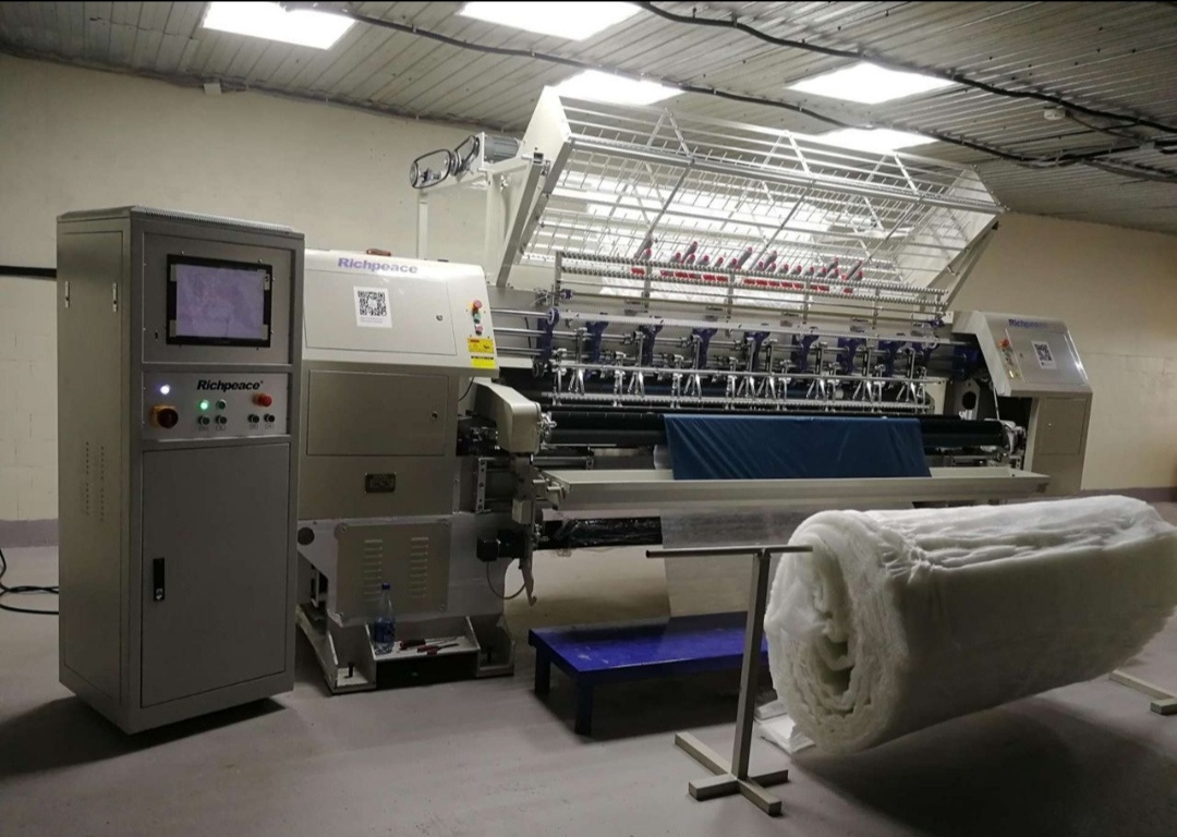 стегальная машина проходного типа. оператор стегальной машины. Jack 100a стегальная машина. стегальная машина иваново. Matramatic стегальная машина.