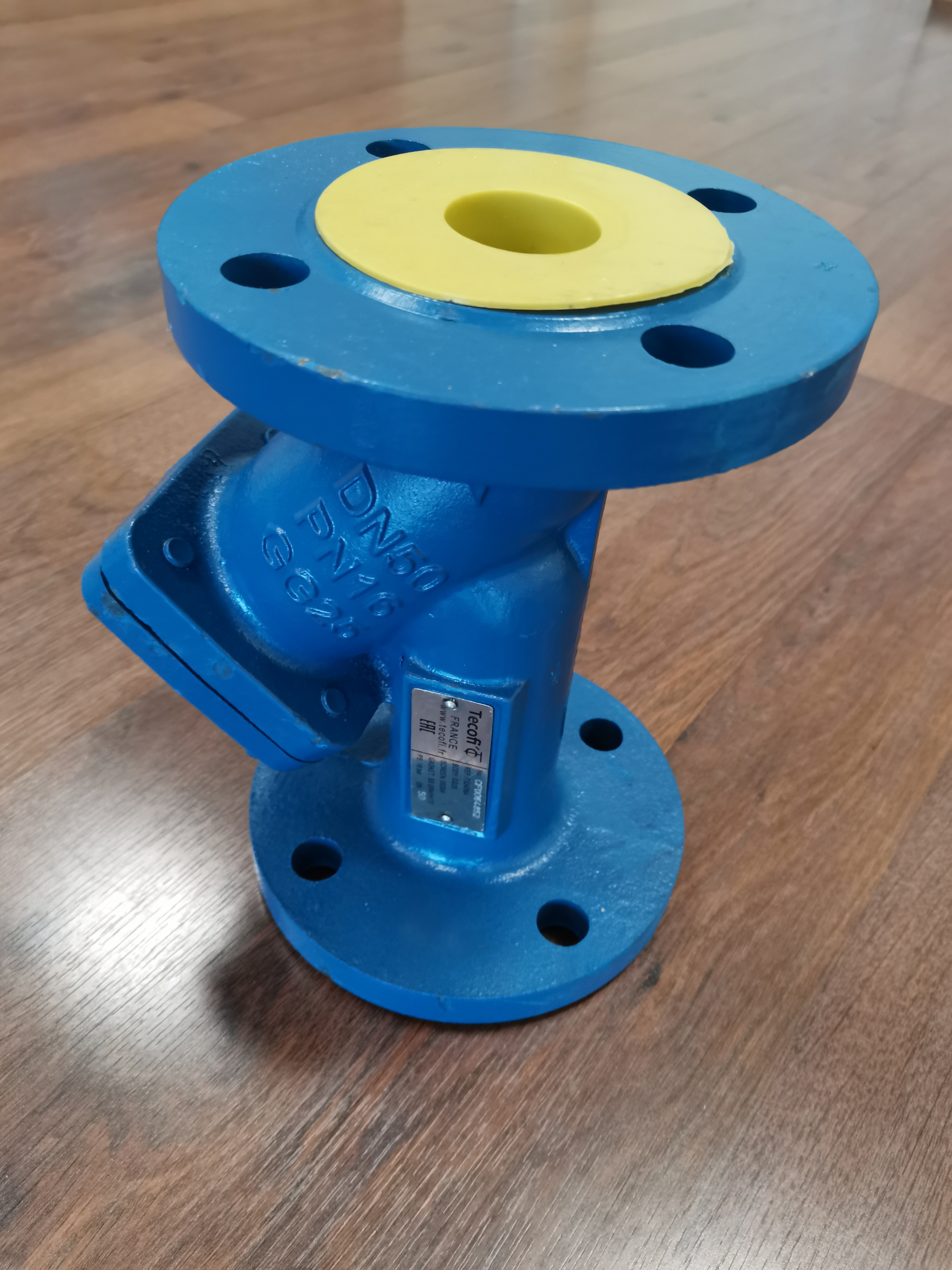 Трубный фланцевый угловой фильтр купить в Санкт-Петербурге по цене 56 ...