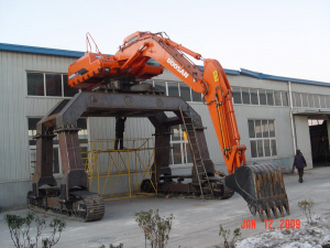 Гусеничный экскаватор DOOSAN Daewoo DX225LC, 2022