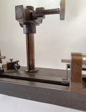 ППНИ Приспособление для поверки и калибровки индикаторных головок ИЧ,ИРБ и нутромеров