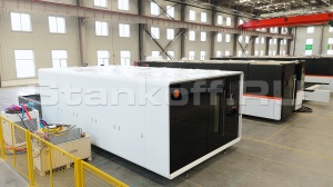 Оптоволоконный лазерный станок в защитной кабине XTC-2060G/6000 Raycus