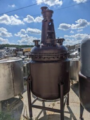 Реактор нержавеющий (варочный котёл), объем — 0,63 куб.м., рубашка, мешалка, инв 7565