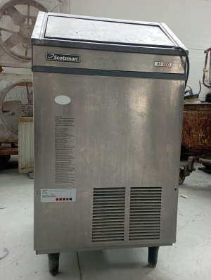Льдогенератор SCOTSMAN AF 200 AS