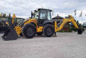 Экскаватор-погрузчик New Holland B115D