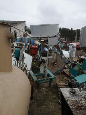 Раздатчик колпачков для аэрозолей