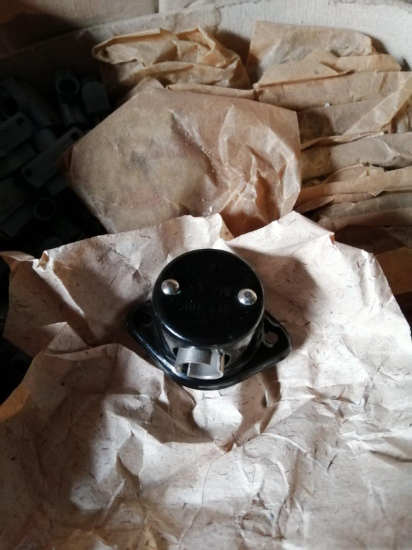 Куплю разъемы, соединители, ШР-51, ШВ-51 вилки -розетки по 300шт new в ...