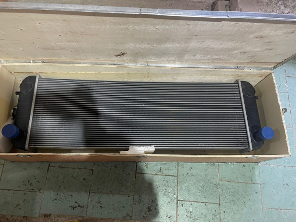 Радиатор охлаждения водяной 4650352 Hitachi купить в Екатеринбурге ...