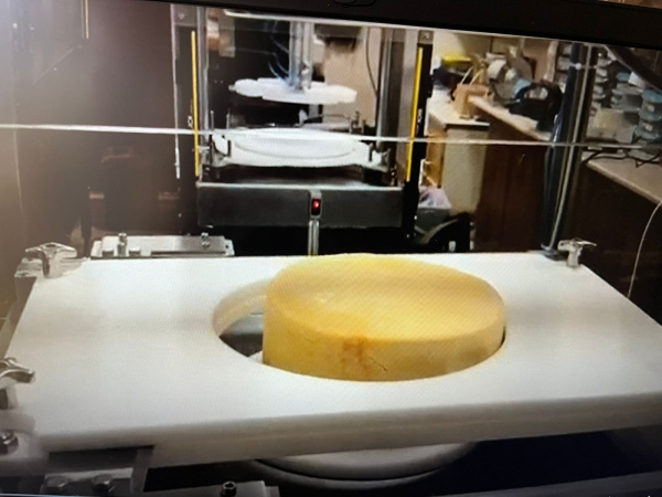 Машина для нарезки сыра купить Б/У в Санкт-Петербурге по цене 640 000 ...