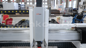 Оптоволоконный станок для резки металла XTC-1530H/3000 Raycus/Reci