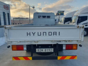 Бортовой грузовик Hyundai Mighty EX25 2017г