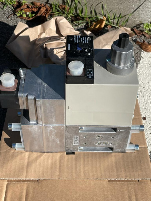 Мультиблок Dungs MB-DLE B01 S50 одноступенчатый принцип действия, совместное управление клапанами - MB-DLE 420 B01 S50