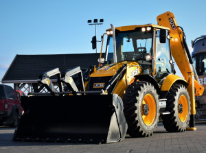 Экскаватор-погрузчик JCB 4CX PRO