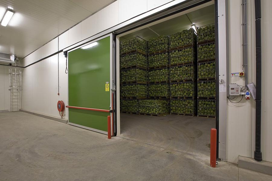 Холодильное хранение овощей. Холодильная камера для овощей 200м2. Холодильная камера для овощей 30мкв. Холодильный склад 1500т. Подземное овощехранилище 500 тонн.