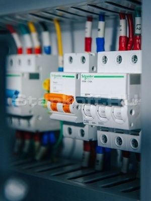 Оптоволоконный лазерный станок для резки металла MetalTec 1530S/2000 Raycus