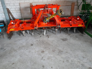 Kuhn HR 303