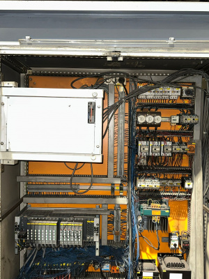 Формовочный / давильный станок LEIFELD - PNC 1200