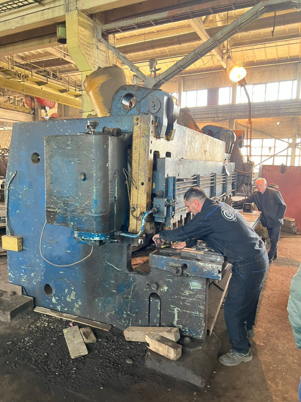 НА3223 Ножницы гильотинные с наклонным ножом для листового металла ...