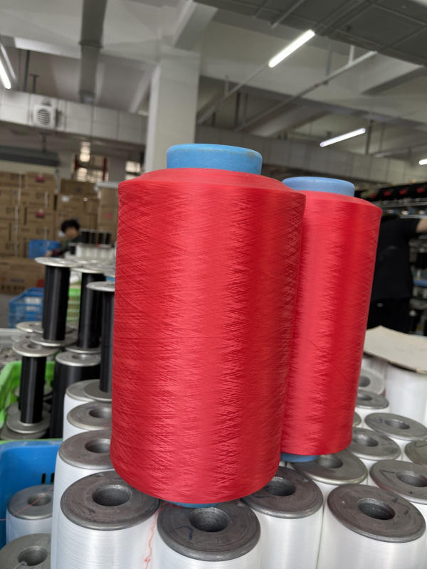 Нить полиэфирная 150 ден (16,7 текс) красная купить в Wenzhou - Биржа ...