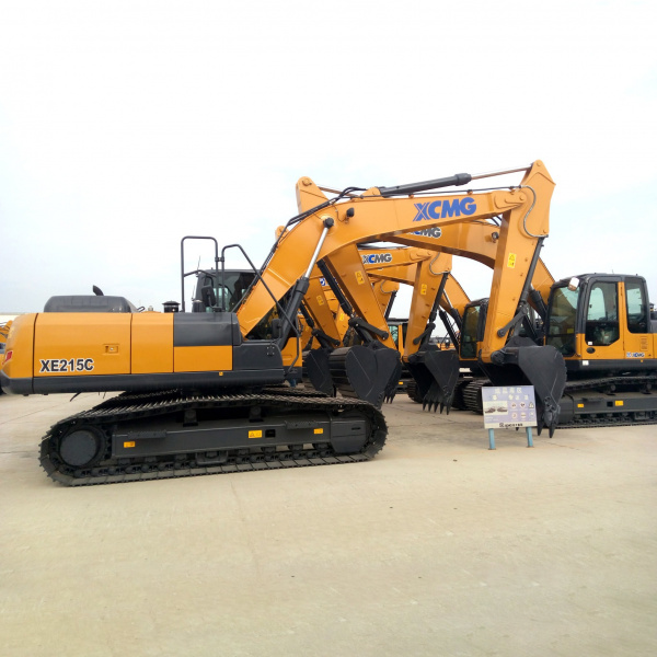 Экскаватор XCMG XE215C