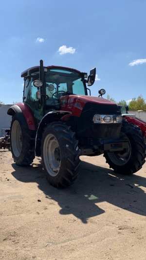 Колесный трактор Case IH FARMALL 100C